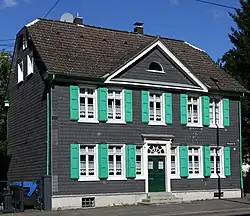 Neuenhofer Straße 13 erstes Rathaus ab 1875