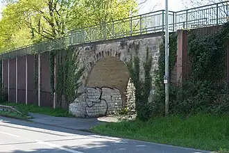 Bahndamm mit Unterführung am Roggenkamp