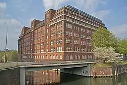 Der Sonninhof an der Einmündung des Sonninkanals in den Mittelkanal