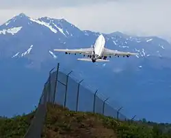 Die Boeing 747 (N301JD) der Cargo 360 in der Bemalung der Southern Air