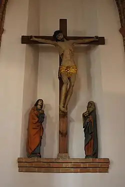 Gotische Kreuzigungsgruppe, mit Johannes und Maria, Berlin-Spandau