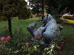 Spielende Bären aus dem Jahre 1956; bei der Adresse Strauchergasse 24 in Graz
