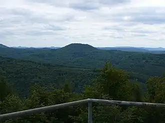 Spitze Boll (Bildmitte) vom Winschertberg aus gesehen