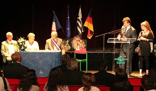 Festakt zur Städtepartnerschaft am 24. Juni 2011 in Quéven.