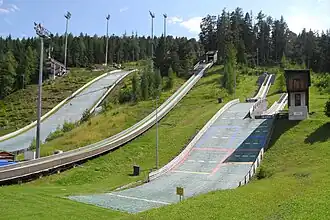 W90-Mattensprunganlage