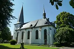 Außenansicht der Kirche St. Nikolaus in Altengeseke