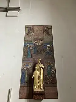 Statue des hl. Joseph im nördlichen Querschiff