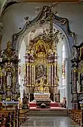 Chor und Hauptaltar