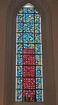 Glasfenster der Nordseite von Karl-Martin Hartmann