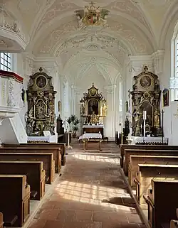 Innenraum mit Blick zum Chor