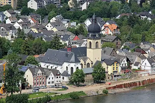 Die katholische Pfarrkirche St. Peter
