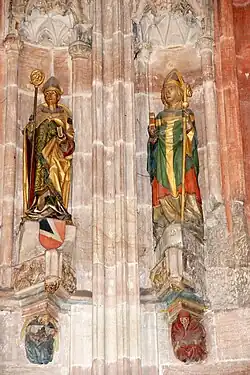Statuen mit Stifterwappen, Sebaldskirche