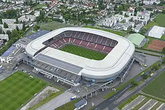Blick vom auf das Stadion im Juni 2022