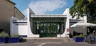 Die Station Ober-Döbling wurde von Alois Machatschek in Anlehnung an Otto Wagner entworfen