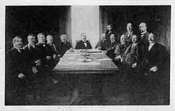 Stadtverordneten-Kollegium in Köpenick (um 1910), Kinzer als 7. von links