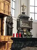 Statue des heiligen Bruder Klaus und Reliquien