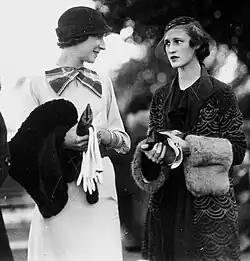 Pelzschal und -manschetten, Brisbane (1933)