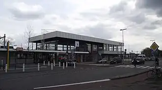 Das Bahnhofsgebäude (2013)