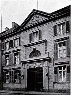 Statthalterpalais, Fassade