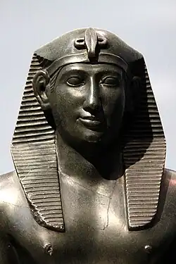 Statue des Pharaos Psammetich II. (um 590 v. Chr., Louvre, Paris)