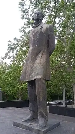 Mikael Nalbandian (1965), Jerewan[2]