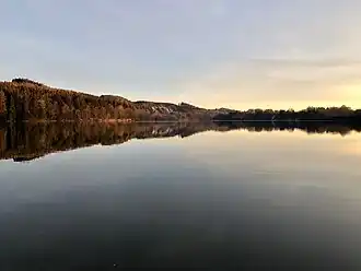 Blick über den Stausee nach Südosten