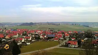 Der Steinhirt von Süden, im Vordergrund der Steinheimer Ortsteil Sontheim