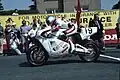 Steve Hislop auf seiner Norton Am Start der Senior-TT 1992
