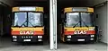 Zwei Steyr SL 11 HUA 280 in der Garage in Schärding, welche die Fa. Glas 2005 mitsamt den dortigen Postbuslinien übernommen hatte