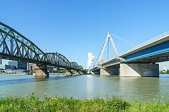 Eisenbahnbrücke Steyregg