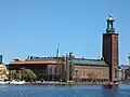 Stockholms stadshus von Södermalm aus gesehen