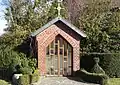 Kapelle in der Grünanlage