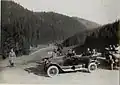 Erzherzog Karl im Austro Fiat auf Truppenbesuch am Tölgyes-Pass (1916)