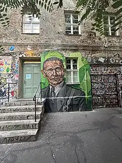 Graffiti-Porträt am Museum