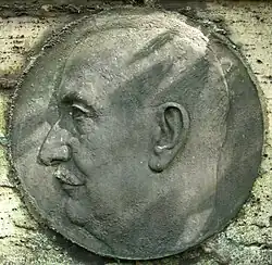 Porträtmedaillon Paul Knaur, Südfriedhof Leipzig