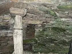 Stützpfeiler in der Kammer