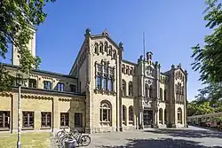 Historisches Marstallgebäude mit Direktion, Verwaltung und dem Lesesaal Patente und Normen.