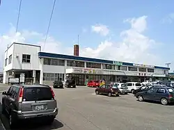 Bahnhofsgebäude (Juli 2004)