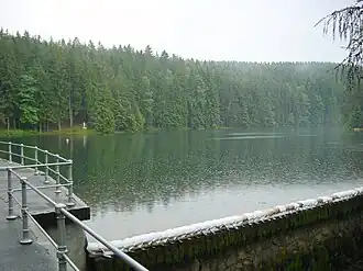 Blick auf den Stausee der Talsperre Tambach-Dietharz