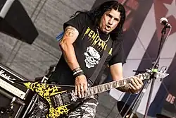 Gitarrist, Keyboarder und Sänger José Ernesto Mederos Valdés