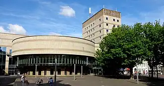 Gebäude