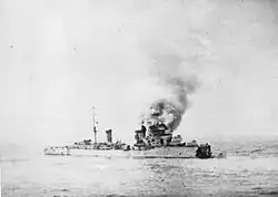 Die brennende Bartolomeo Colleoni mit abgerissenem Bug