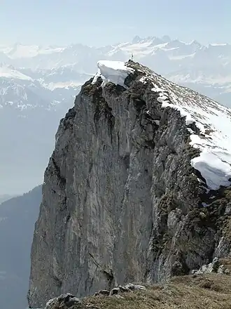 Blick vom Gipfelkreuz zum Südgipfel