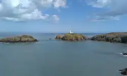Leuchtturm Strumble Head, mit Blick über die Carreg Onnen Bucht