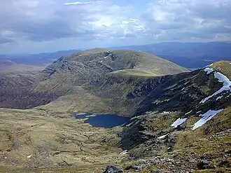 Blick vom Sgùrr Mòr nach Südosten zum Meall Gorm, dahinter der An Coileachan