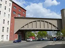 U-Bahn Hausdurchführung