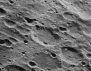 Lunar-Orbiter-5-Aufnahme, Blickrichtung west, unten rechts der Nebenkrater Tiling D