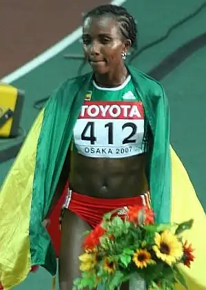 Die Doppelolympiasiegerin von 2008 (5000/10.000&nbsp;Meter) Tirunesh&nbsp;Dibaba gewann ihr drittes olympisches&nbsp;Gold