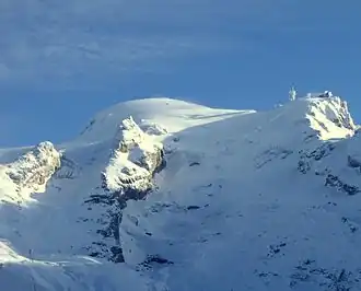Der Titlisgletscher im Winter 2004/2005. Rechts der Klein Titlis, links im Hintergrund der Hauptgipfel, davor die Rotegg