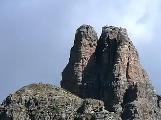 Toblinger Knoten von Südosten, im Vordergrund der Sextner Stein.